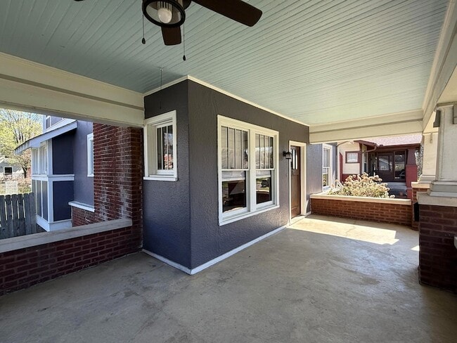 Photo - 206 Eveningside Dr