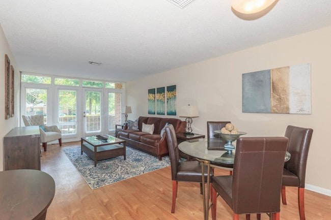 Building Photo - Windover