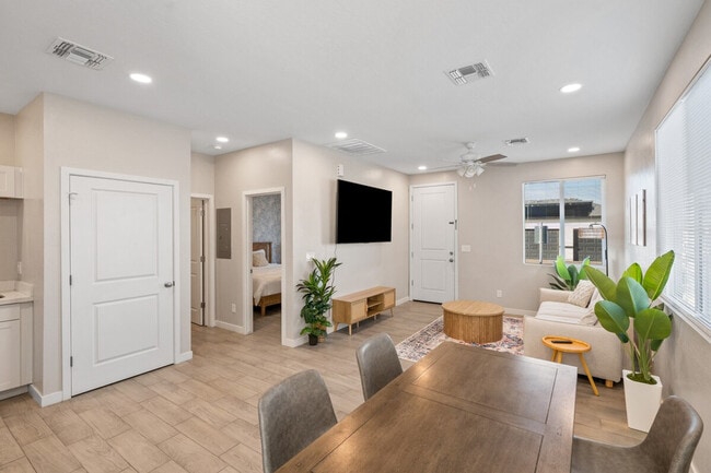 Photo - 6606 W Paradise Ln Unit ID1382992P