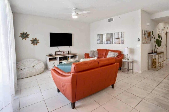 Photo - 4784 Clock Tower Dr Unit ID1314987P