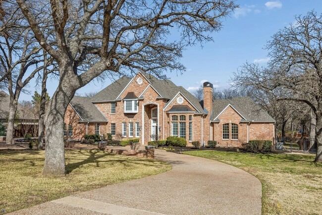 Photo - 2900 Creekview Dr