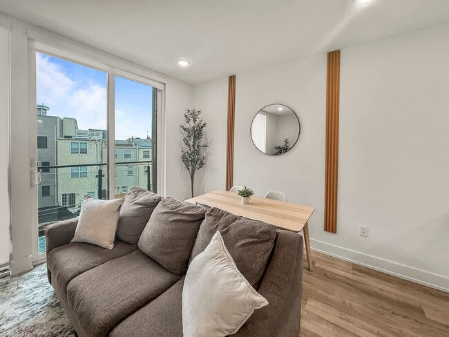 Photo - 1214 N American St Unit ID1075581P