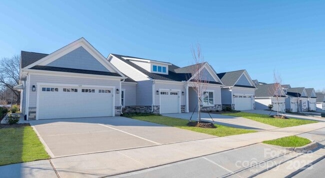 Building Photo - 1302 Dallas Cherryville Hwy