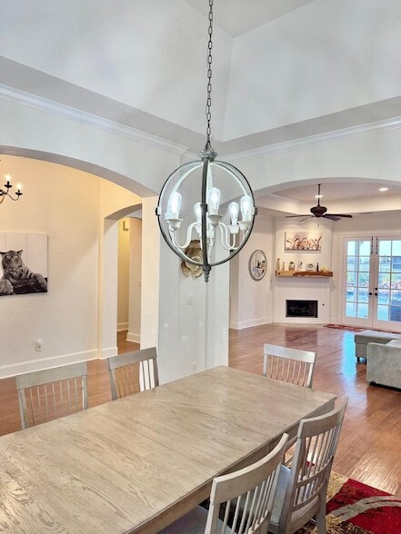 Photo - 2300 Berend Rd