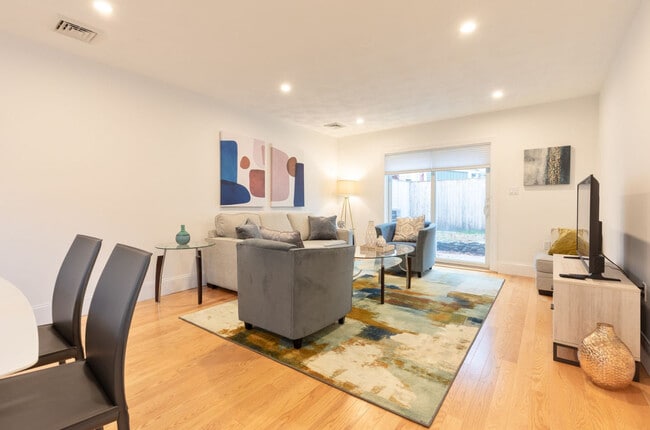 Building Photo - 241 Cardinal Medeiros Ave Unit SI FL1-ID1050332P