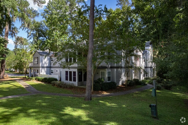 Building Photo - Heron on the Bluffs