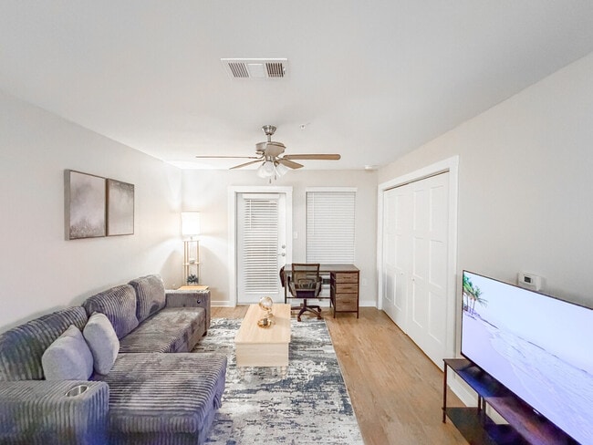 Building Photo - 1450 N Hwy 360 Unit SI ID1507122P