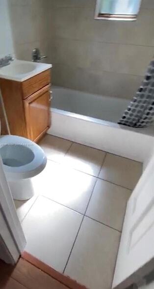 Photo - 1455 Michigan Ave Unit 5