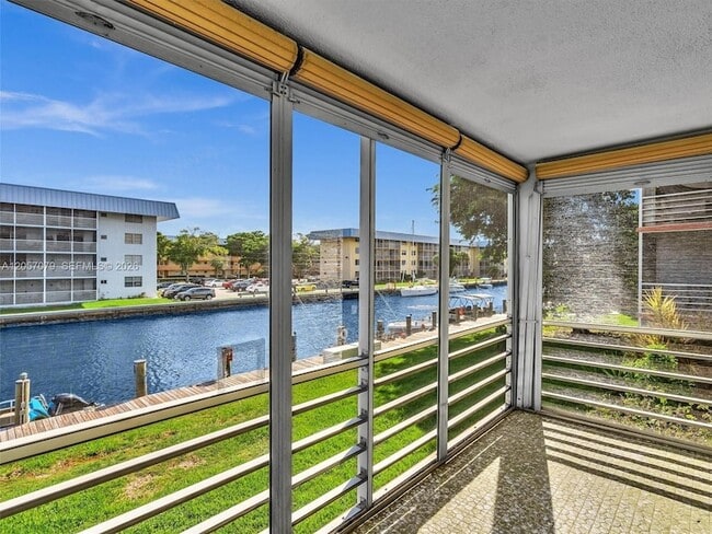 Photo - 3600 NE 170th St Unit 211