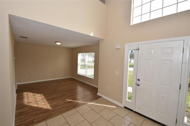 Photo - 27 Riverdale Ln