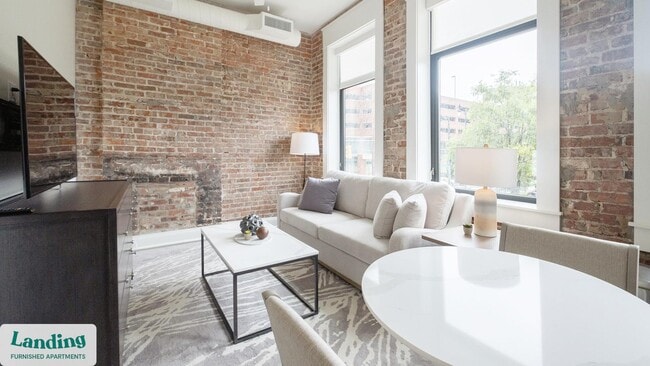 Photo - 425 20th St S Unit 206.579036