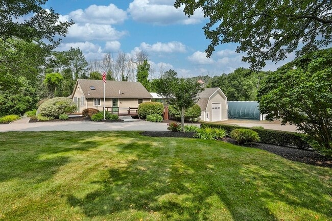 Photo - 24 Browns Ln