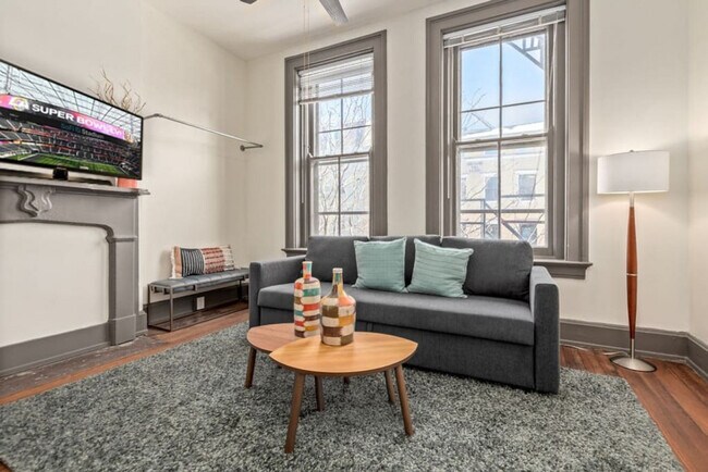 Photo - 126 E 13th St Unit ID1056071P