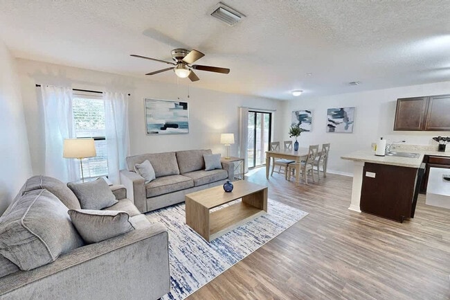 Building Photo - 6367 Enterprise Dr Unit ID1234457P