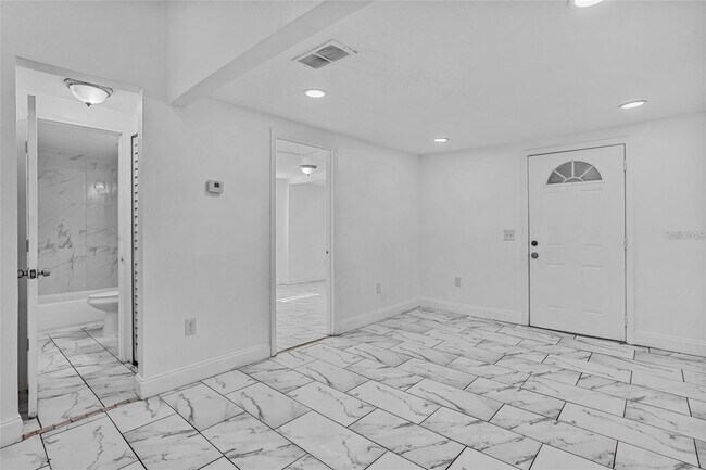 Photo - 906 Celery Ave