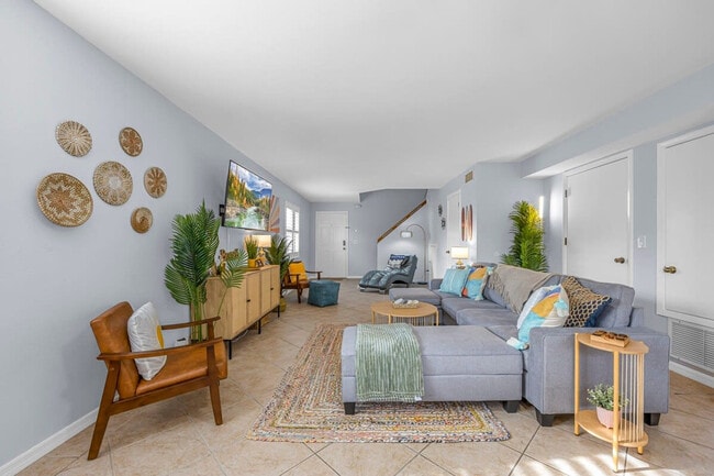 Building Photo - 434 N 1st St Unit ID1044476P