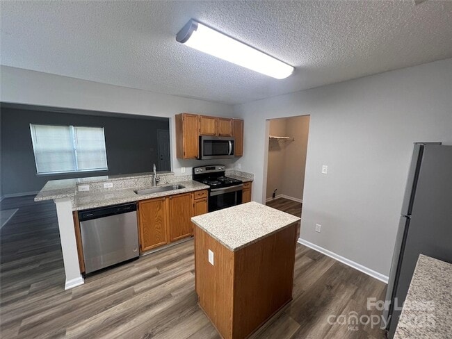 Photo - 12111 Stewarts Crossing Dr