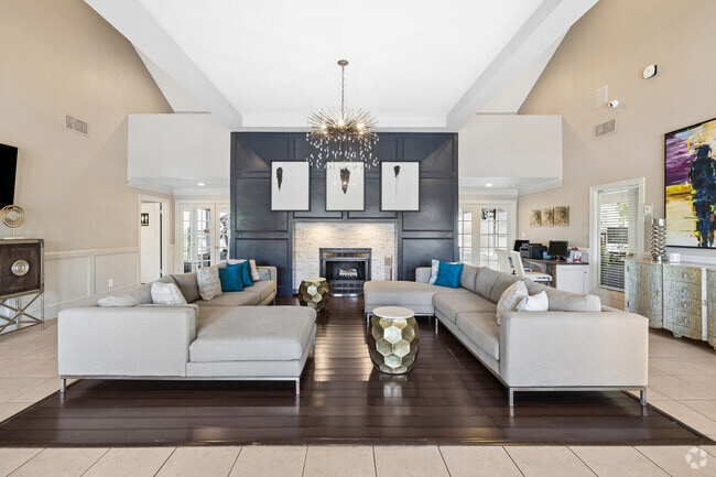 Photo - Cedar Glade Apts