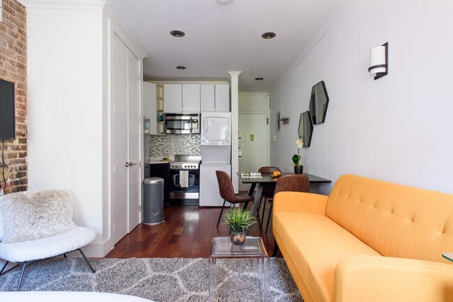 Photo - 241 E 24th St Unit ID1021851P