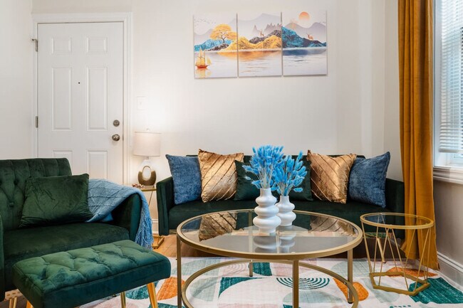 Photo - 2724 W Division St Unit ID1358030P