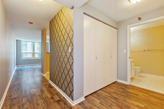 Photo - 345 N La Salle Dr Unit 1009