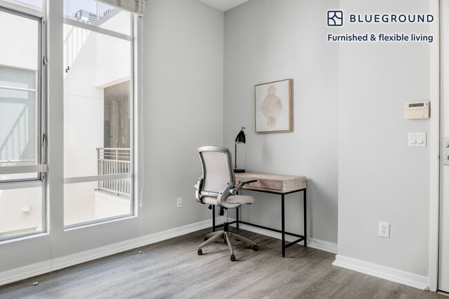 Photo - 4055 Redwood Ave Unit FL4-ID1074