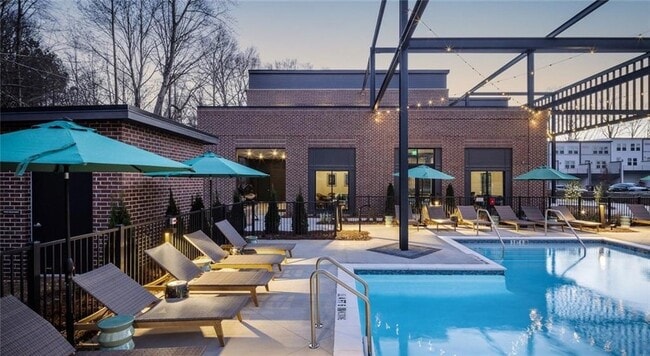 Photo - 5672 Peachtree Pkwy