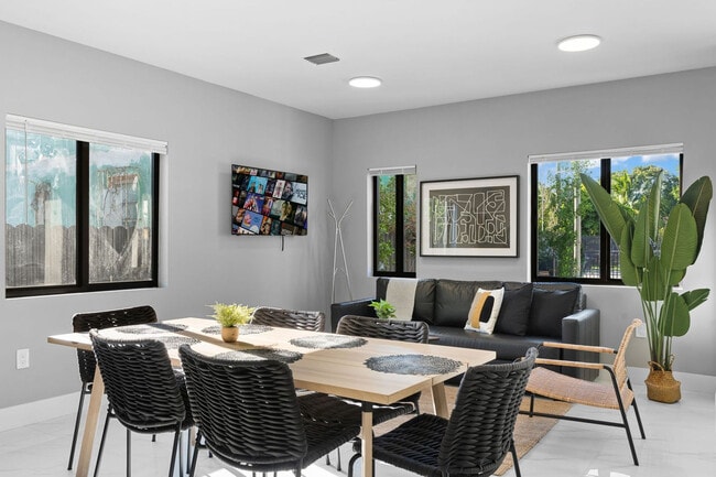 Photo - 1350 NW 28th St Unit FL1-ID1258049P