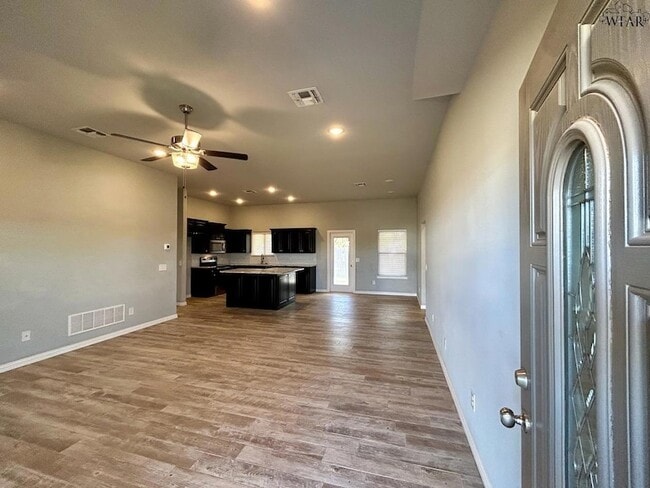 Photo - 5025 Olivia Ln