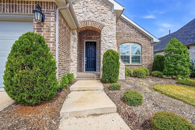 Photo - 1620 Mcdougall Crk