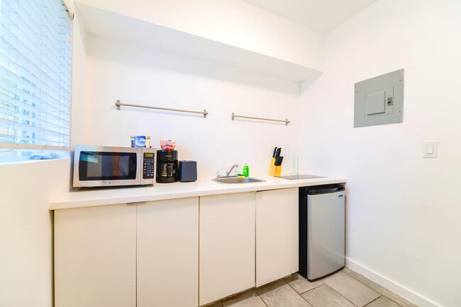 Photo - 515 NE 82nd St Unit SI FL1-ID1022249P