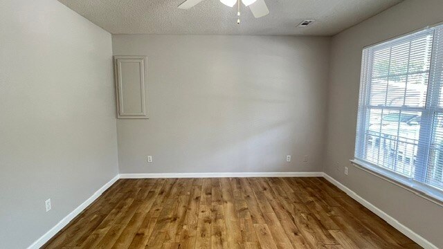Photo - 3117 Holly Brook Cir
