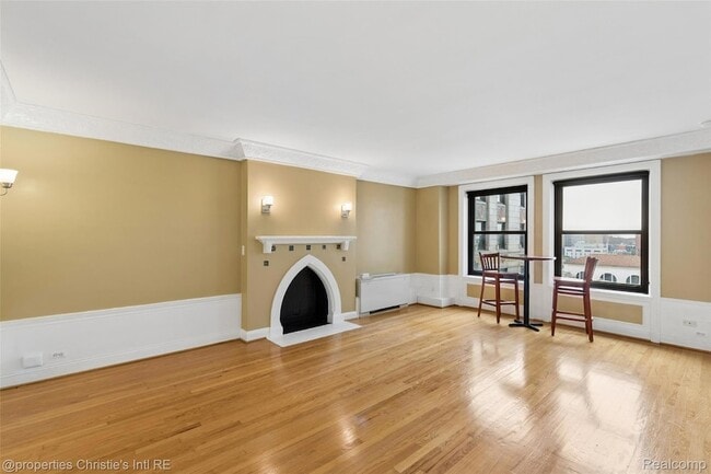Photo - 15 E Kirby St Unit 1107