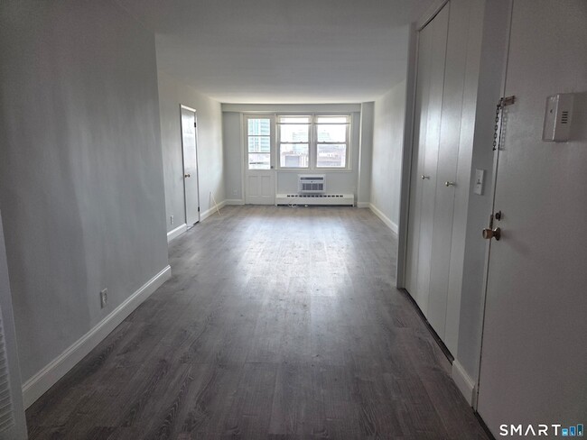 Photo - 444 Bedford St Unit 6J