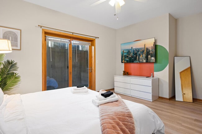 Photo - 2036 W Pierce Ave Unit ID1026702P