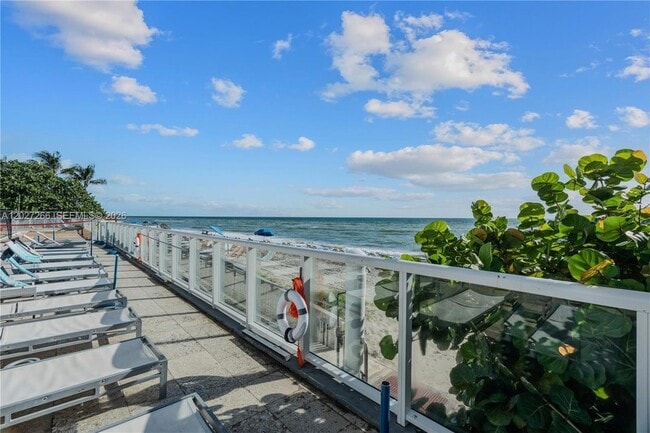 Photo - 19201 Collins Ave Unit 349