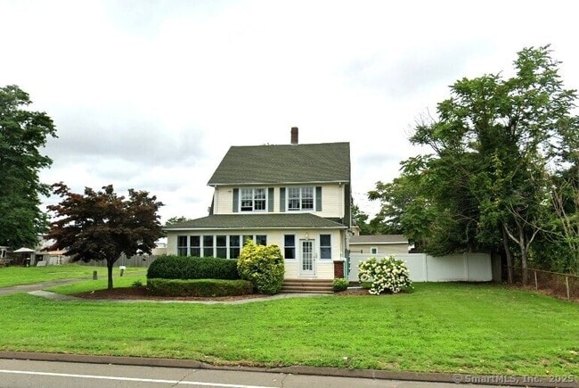 Building Photo - 724 Middletown Ave