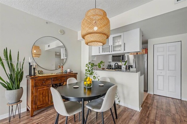 Photo - 275 NE 18th St Unit 703