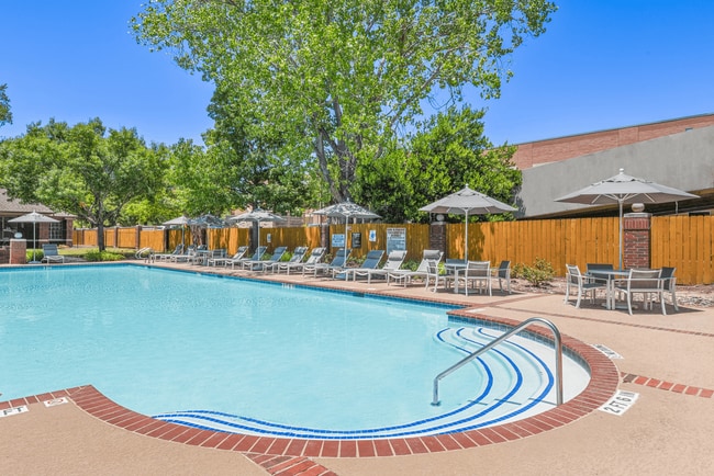 Photo - The Estate on Quarry Lake Apartment Homes