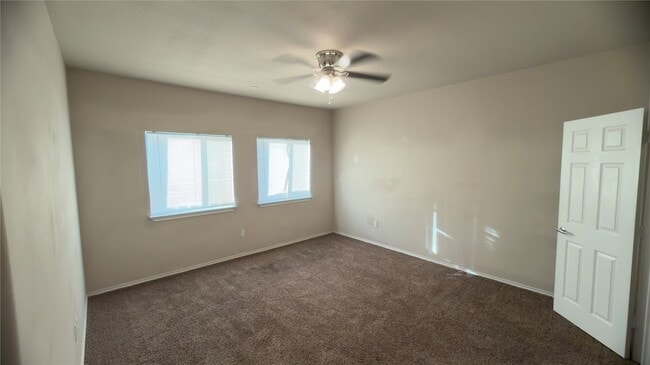 Photo - 502 E Hazelwood St Unit A