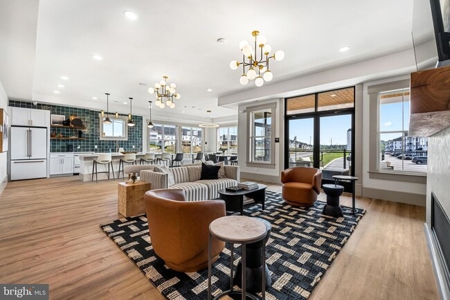 Photo - 1014 Admiral Ln Unit 9