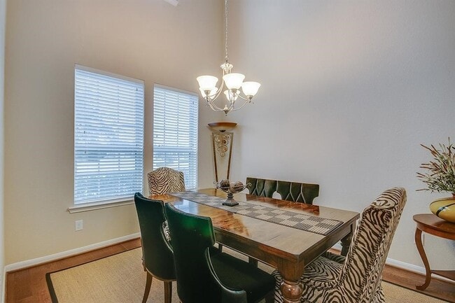 Photo - 17503 Fechser Ln