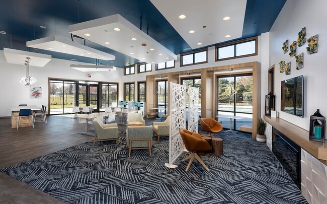 The Club at Winwood - Winwood Apartments