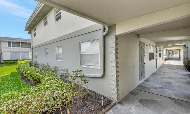 Photo - 581 Monaco Blvd Unit 581