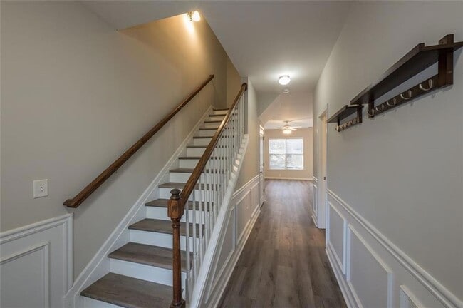 Photo - 204 Parc View Ln