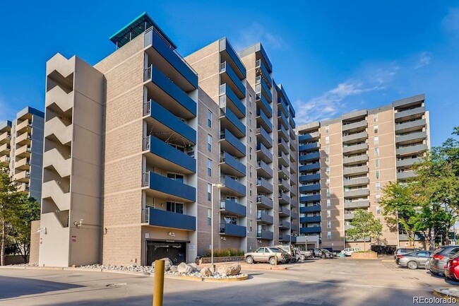 Building Photo - 601 W 11th Ave Unit 512