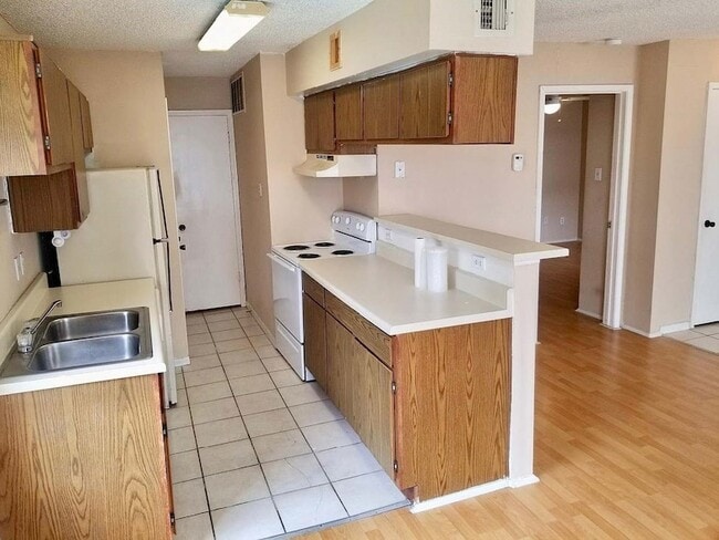 Photo - 2750 Holly Hall St Unit 512