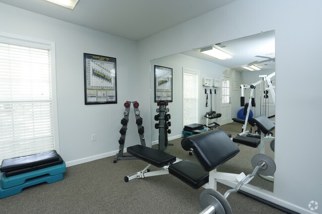 Fitness Center - Vieux Carre Apartments