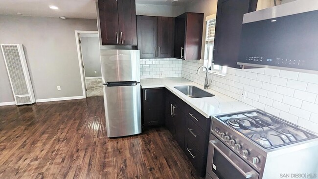 Photo - 3645 Meade Ave