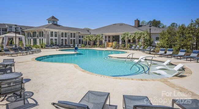 Building Photo - 4010 Waiting St Unit B1